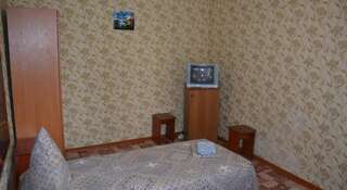 Гостиница Крепость Кафа Феодосия Двухместный номер эконом-класса с 2 отдельными кроватями-5